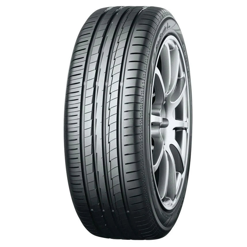 YOKOHAMA 185/60R15 88H AE30 OEM HONDA