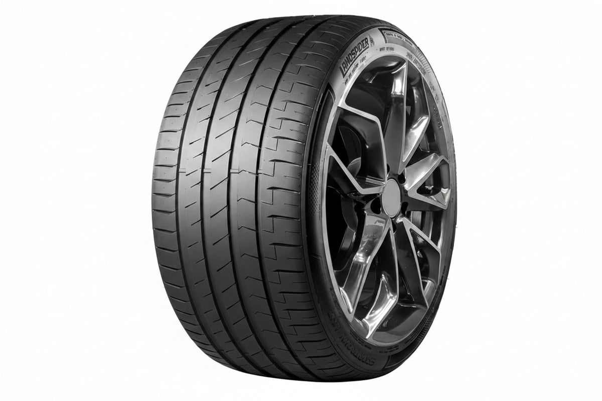 215/45R16 LANDSPIDER 90W XL SPORTRAXX UHP